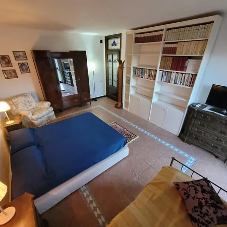 Madama Dore, Casa Indipendente Con Grande Giardino E Parcheggio Privato ラ・スペツィア