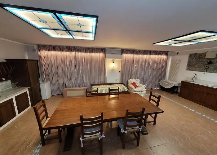 Holiday home Madama Dore, Casa Indipendente Con Grande Giardino E Parcheggio Privato *