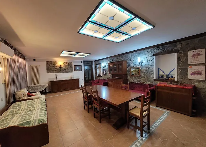 Madama Dore, Casa Indipendente Con Grande Giardino E Parcheggio Privato La Spezia