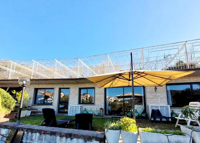 Holiday home Madama Dore, Casa Indipendente Con Grande Giardino E Parcheggio Privato La Spezia