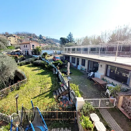Madama Dore, Casa Indipendente Con Grande Giardino E Parcheggio Privato ラ・スペツィア