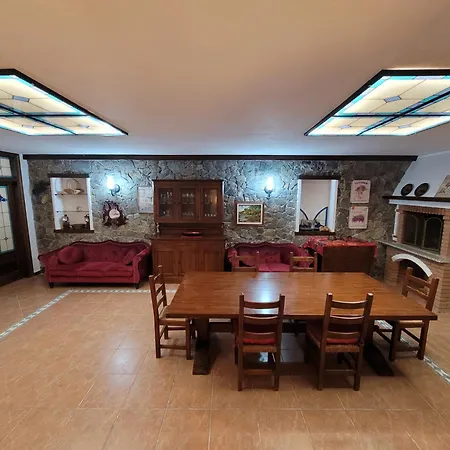 Holiday home Madama Dore, Casa Indipendente Con Grande Giardino E Parcheggio Privato La Spezia