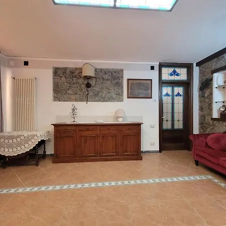 別荘 Madama Dore, Casa Indipendente Con Grande Giardino E Parcheggio Privato ラ・スペツィア