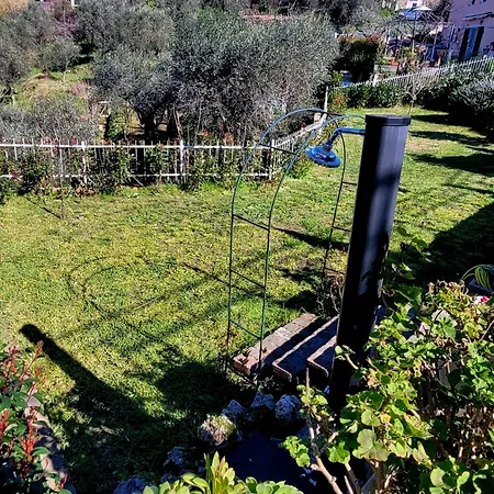 Madama Dore, Casa Indipendente Con Grande Giardino E Parcheggio Privato 펜션 라스페치아